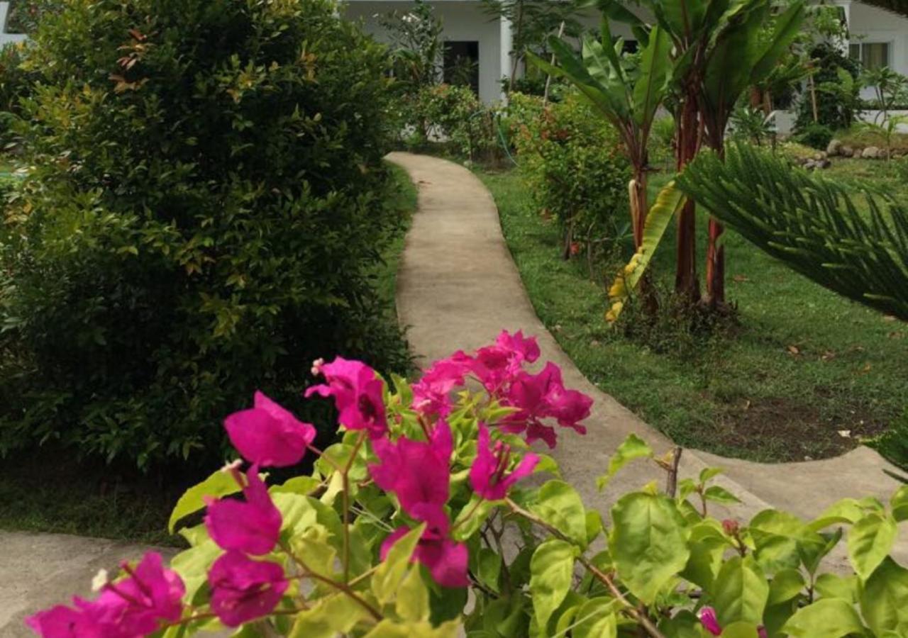 Sweetwater Resort Zamboanguita  外观 照片